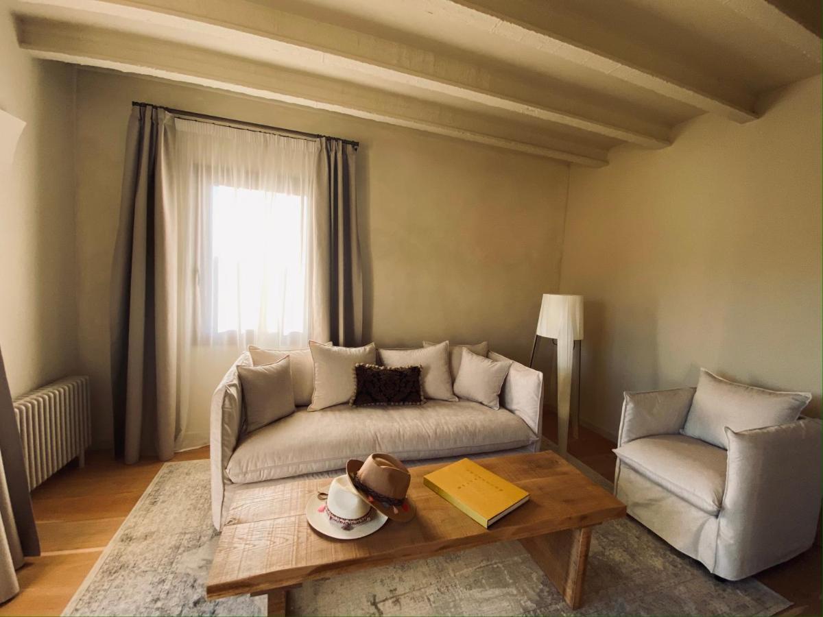 Готель Casa Llobera 1792 La Pobla de Cervoles Екстер'єр фото