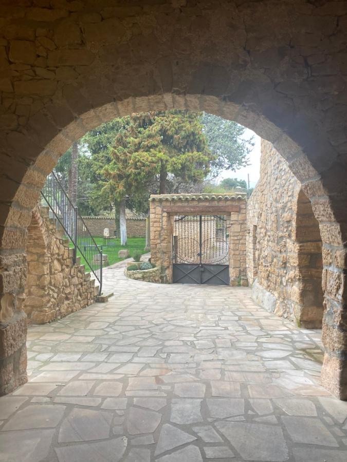 Готель Casa Llobera 1792 La Pobla de Cervoles Екстер'єр фото